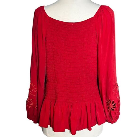 A beautiful Soul by Altar’d State Mina Ladies Plus Size Smocked Peasant Blouse - Picture 4 of 7